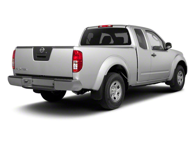 Nissan truck comparison guide: If you've decided to buy a Nissan truck, but cannot pick a model, this Nissan Titan vs Nissan Frontier comparison can help.